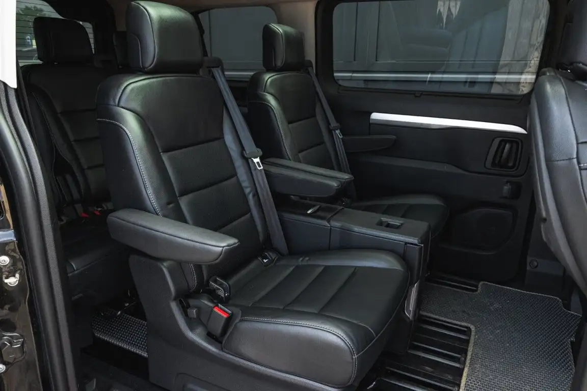 TOYOTA PROACE