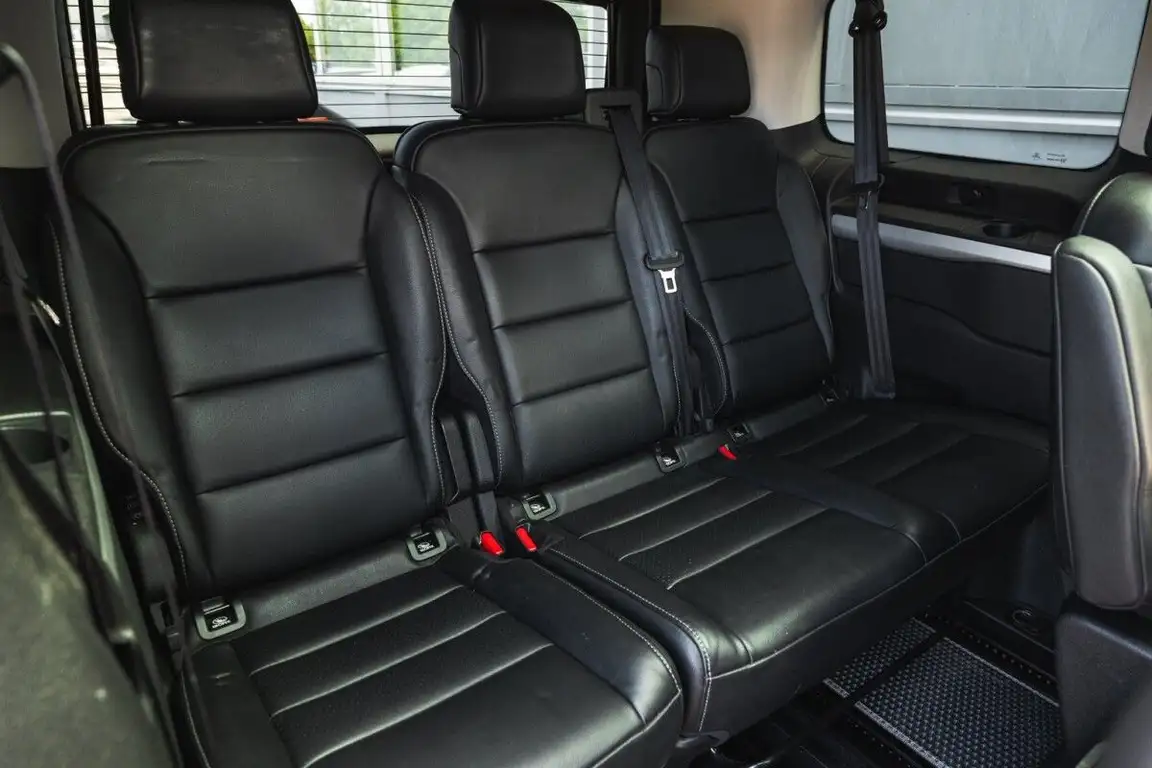 TOYOTA PROACE