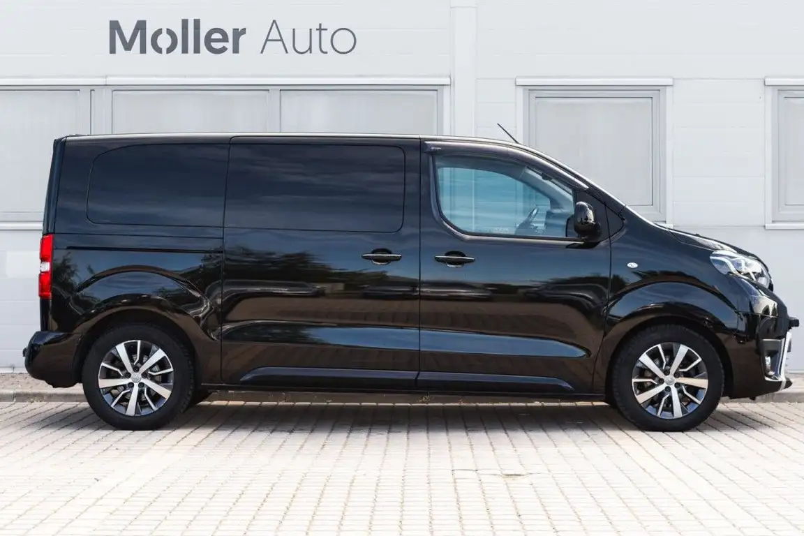 TOYOTA PROACE
