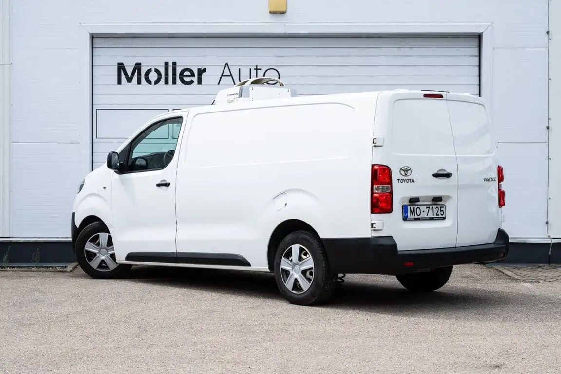TOYOTA PROACE