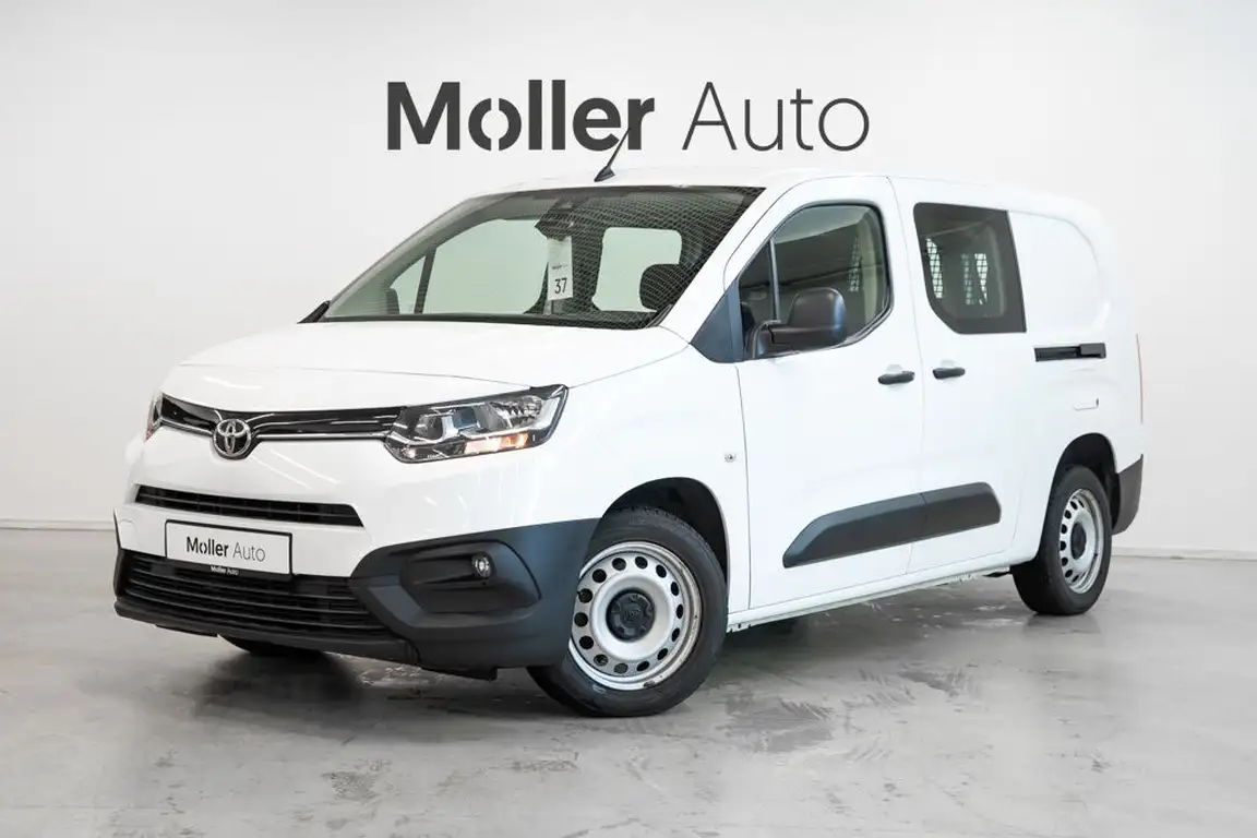 TOYOTA PROACE