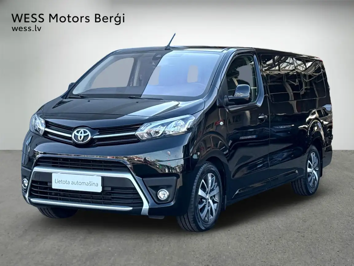 TOYOTA PROACE