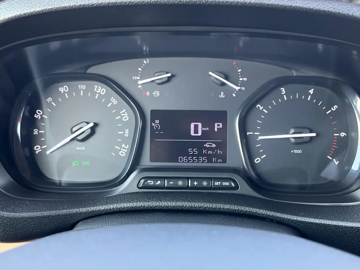TOYOTA PROACE