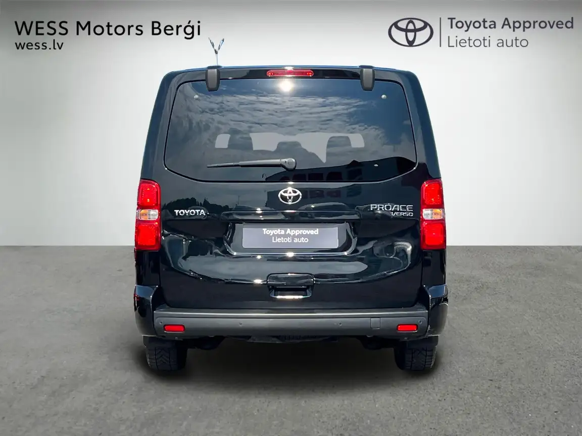 TOYOTA PROACE