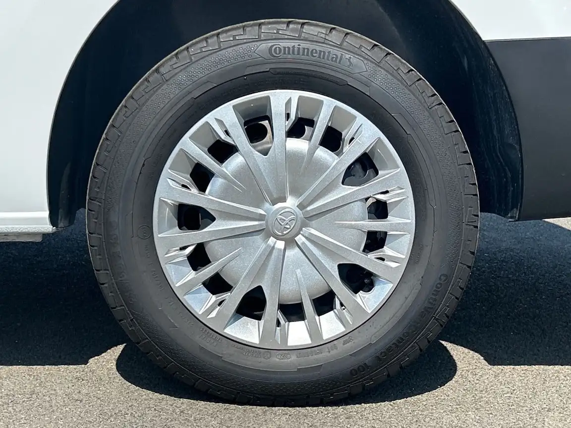 TOYOTA PROACE