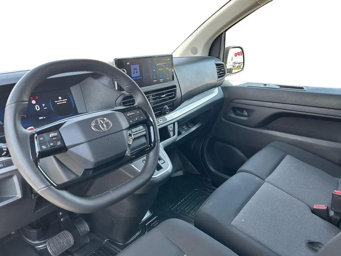 TOYOTA PROACE
