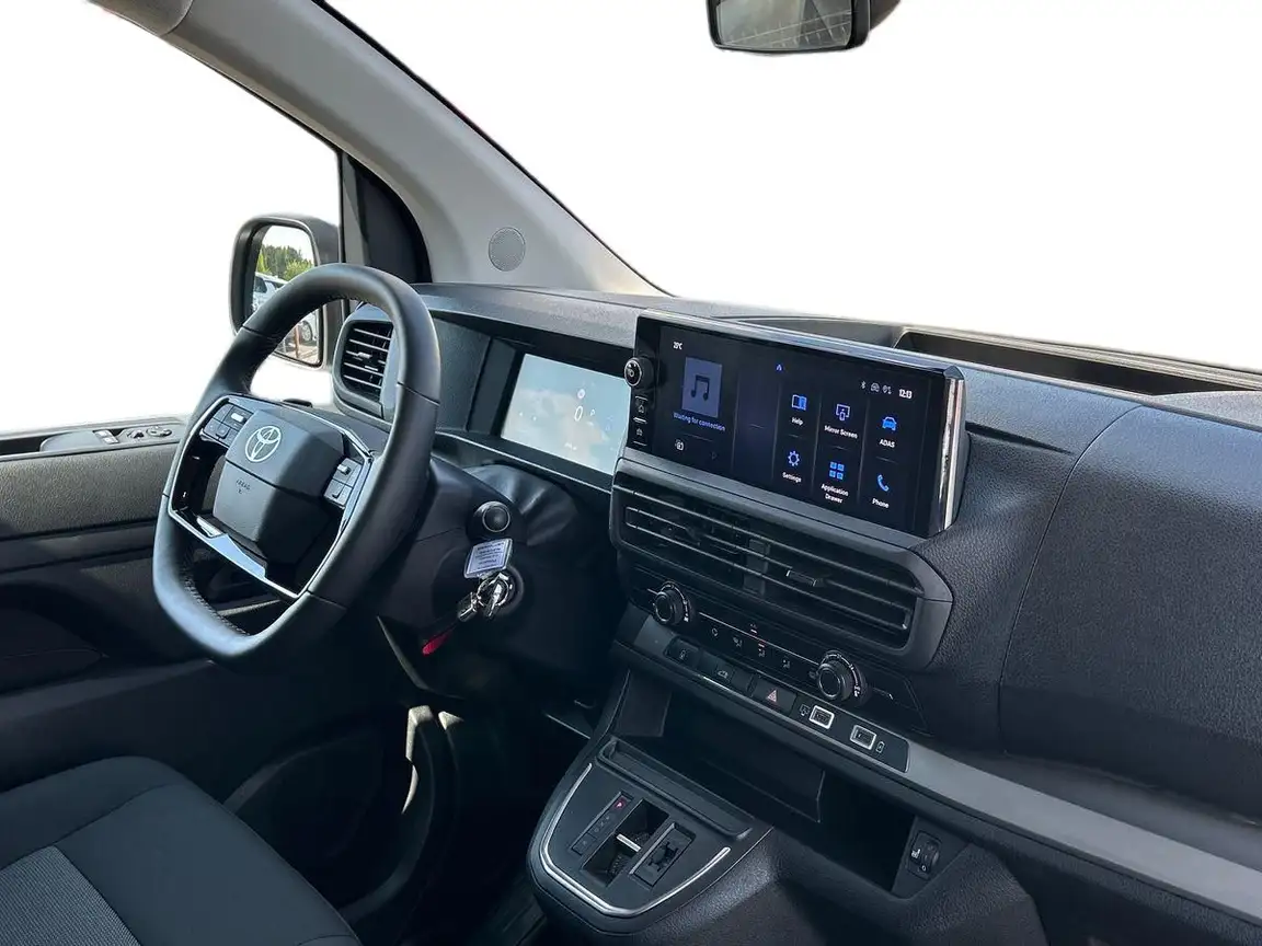 TOYOTA PROACE