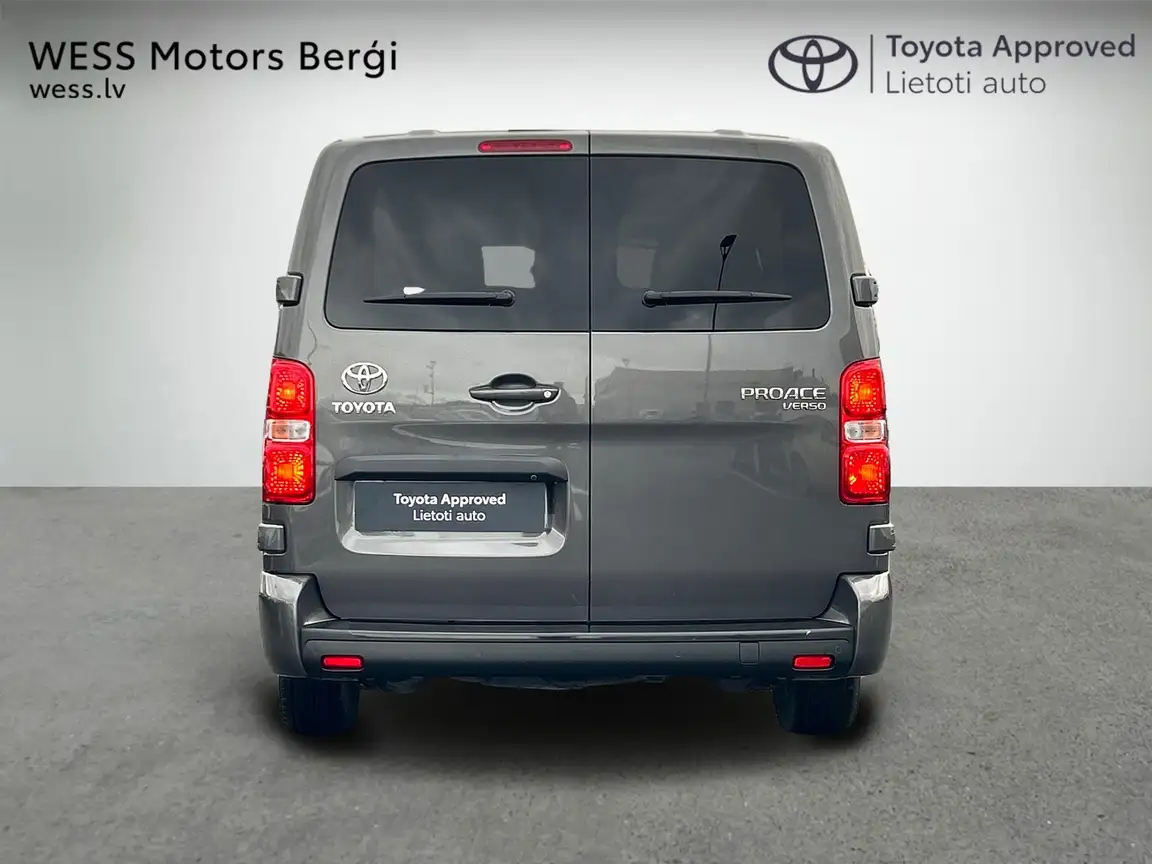 TOYOTA PROACE