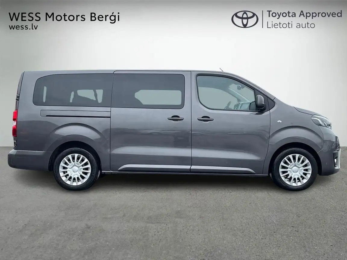 TOYOTA PROACE