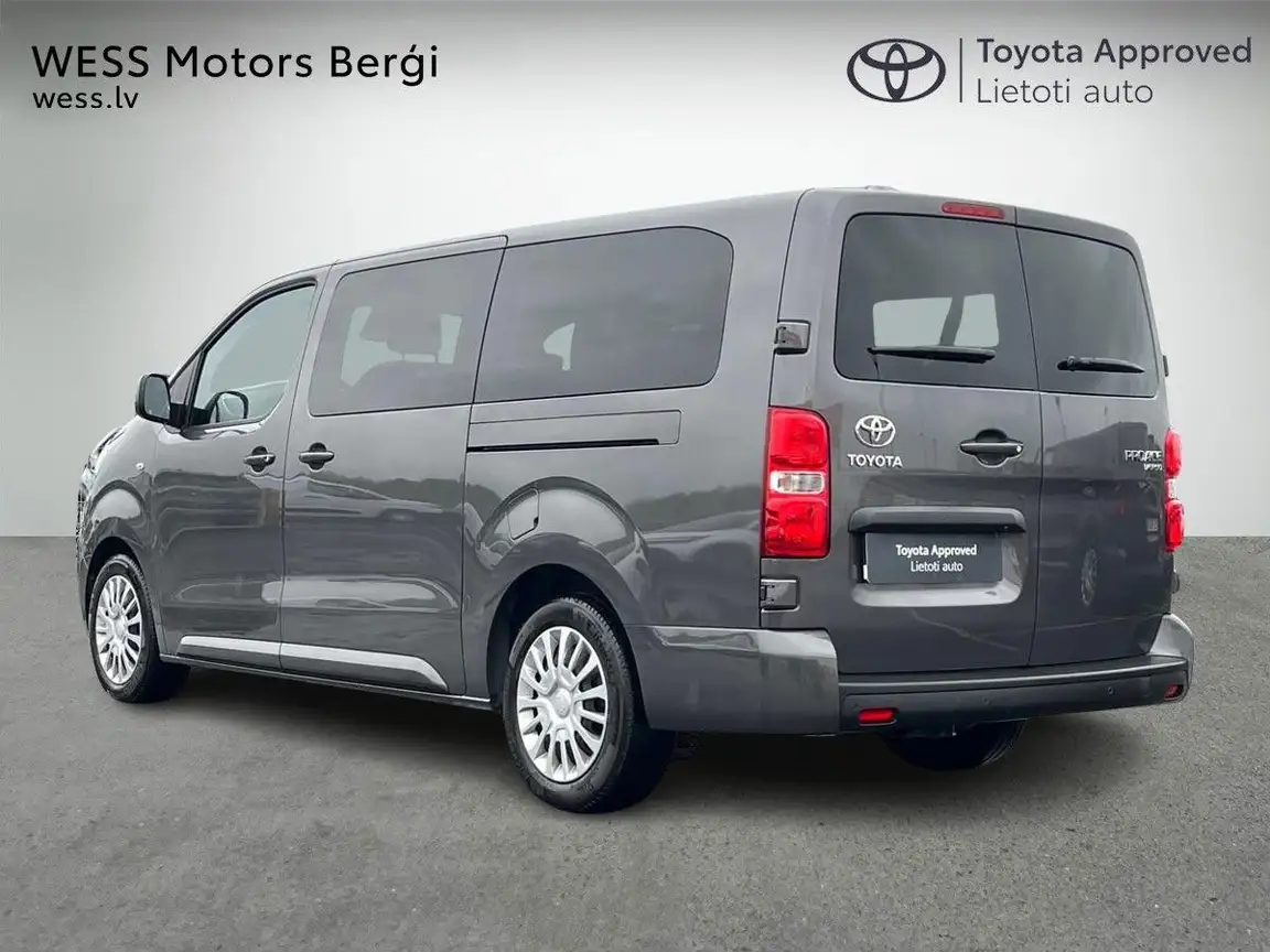 TOYOTA PROACE