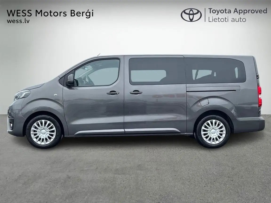 TOYOTA PROACE