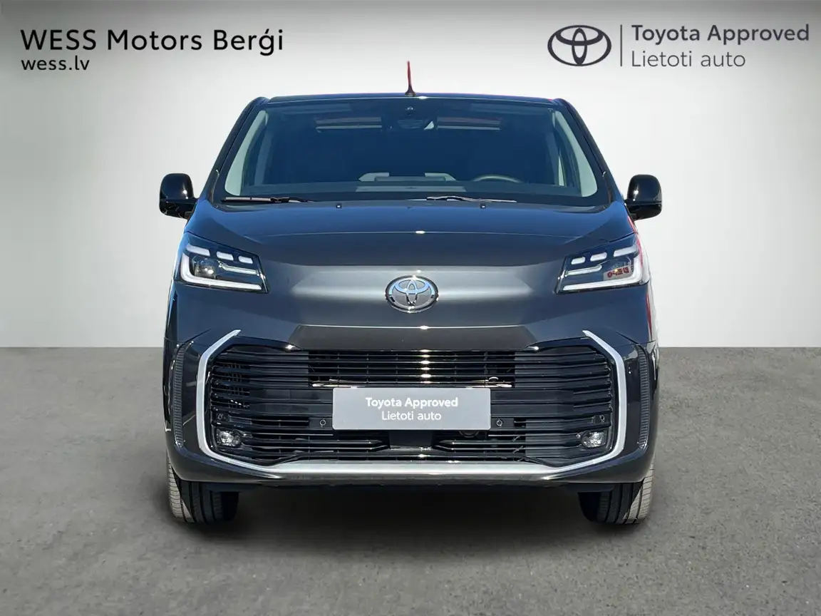 TOYOTA PROACE