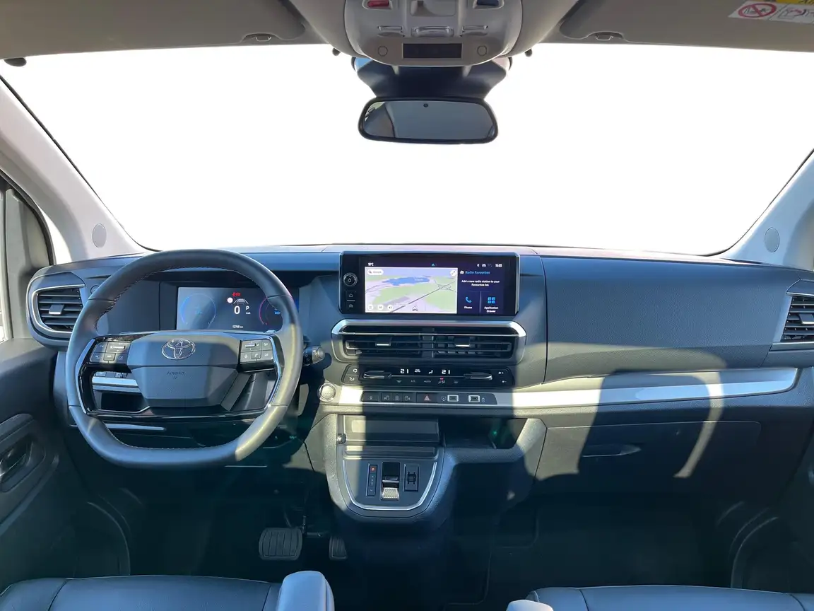 TOYOTA PROACE