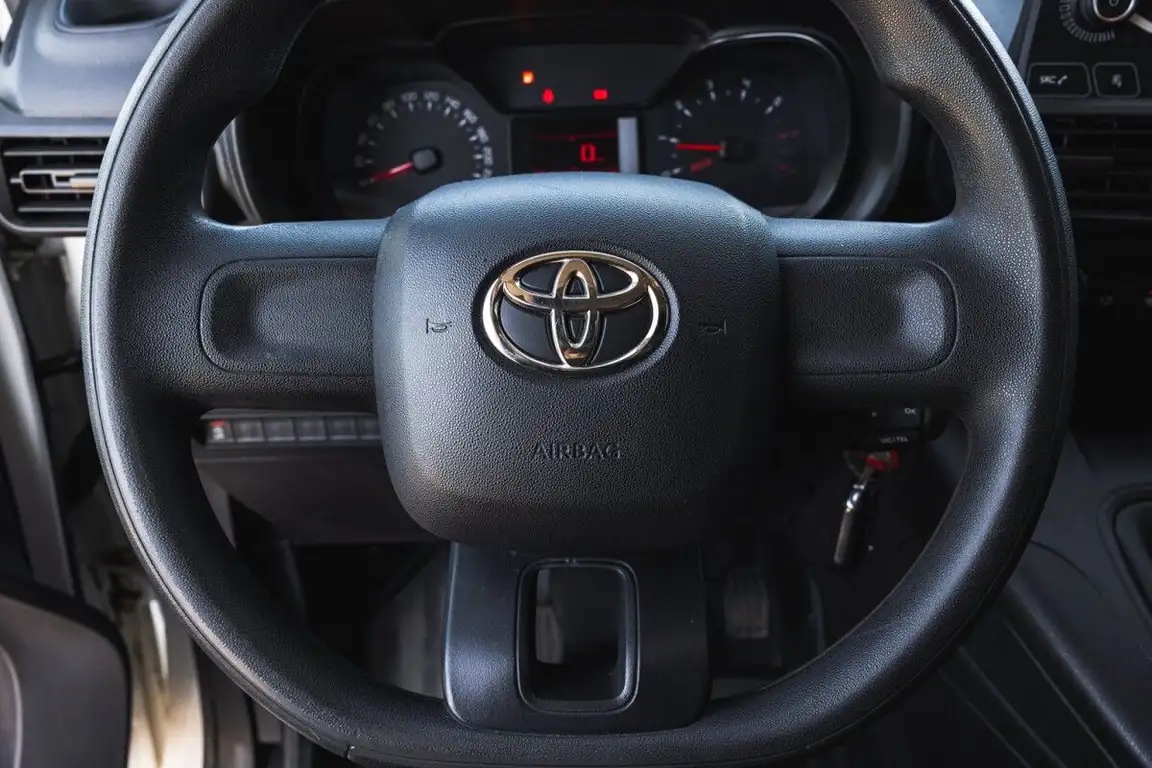 TOYOTA PROACE CITY