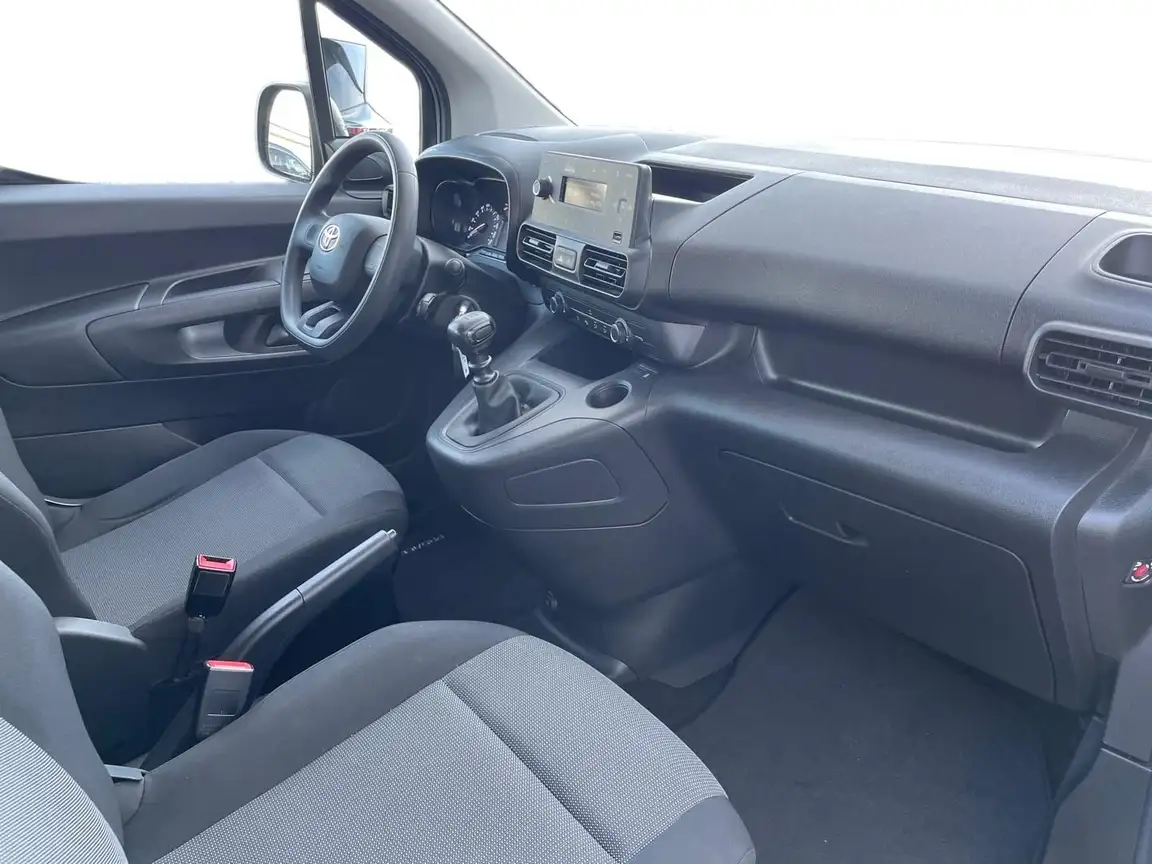 TOYOTA PROACE CITY