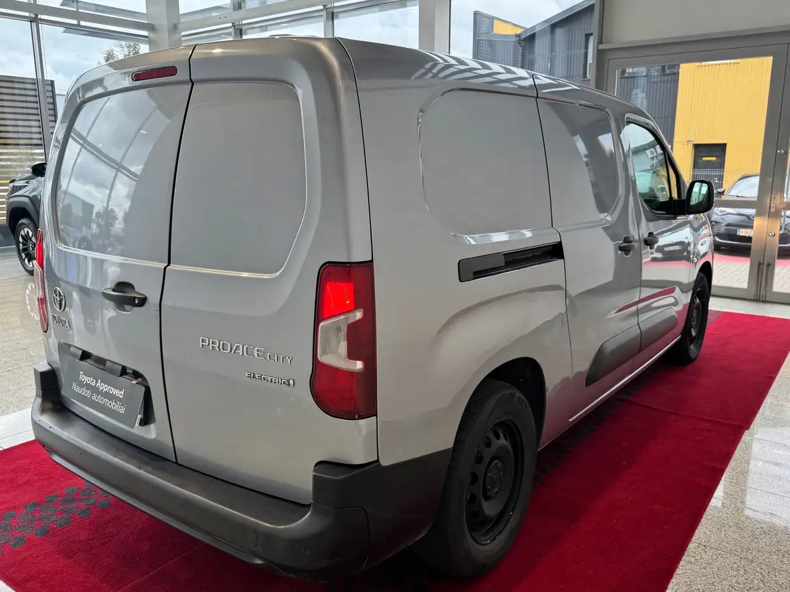 TOYOTA PROACE CITY
