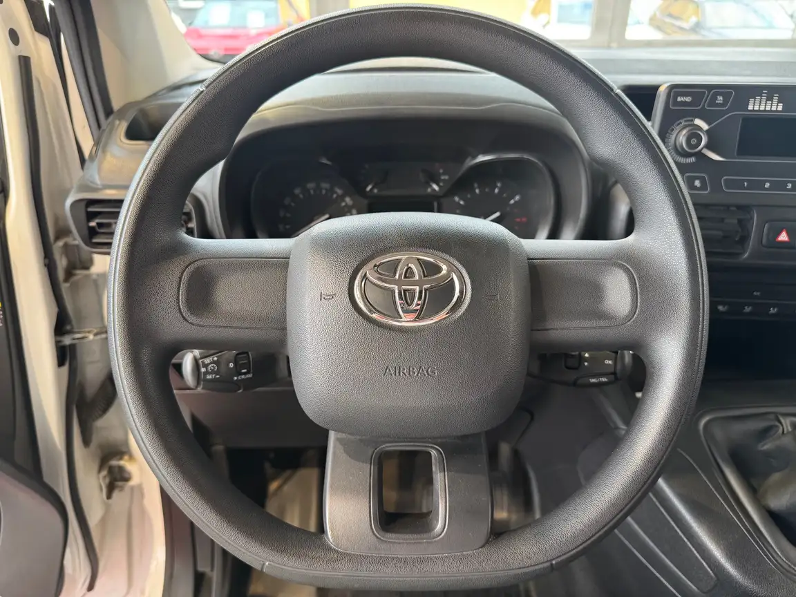 TOYOTA PROACE CITY