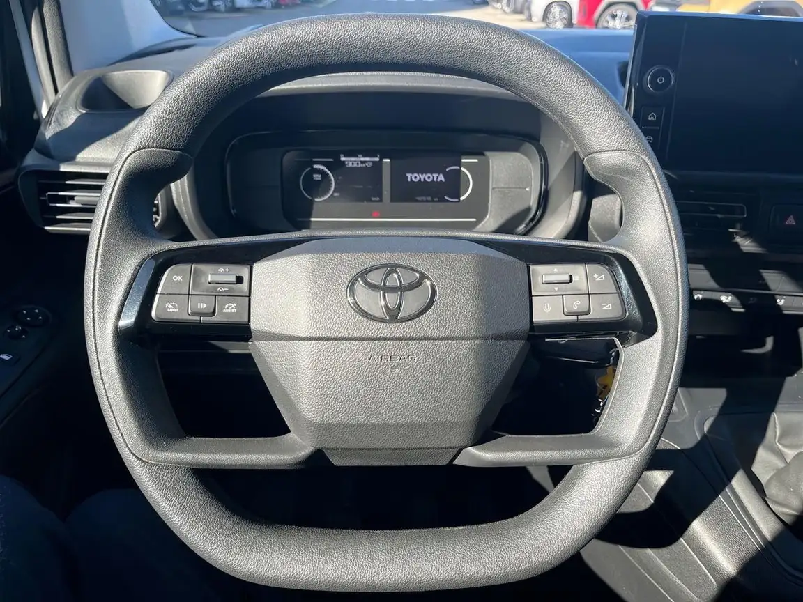TOYOTA PROACE CITY