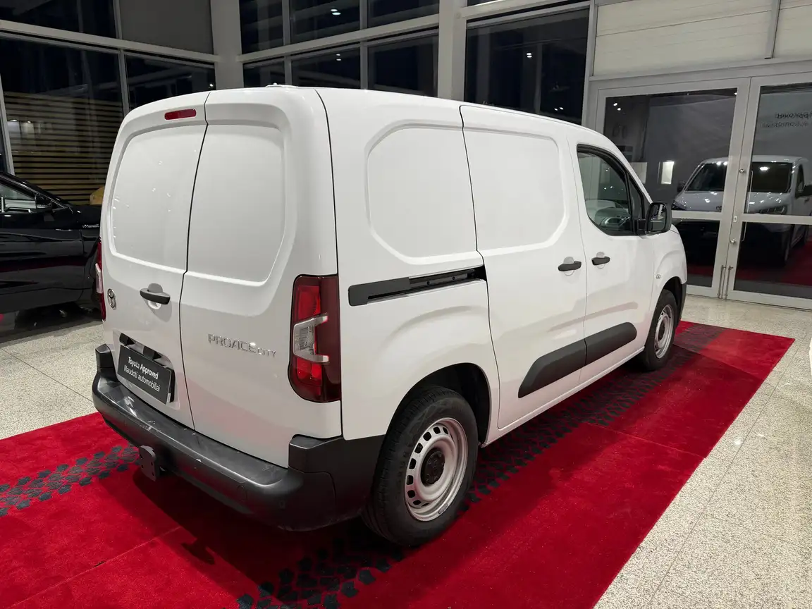 TOYOTA PROACE CITY