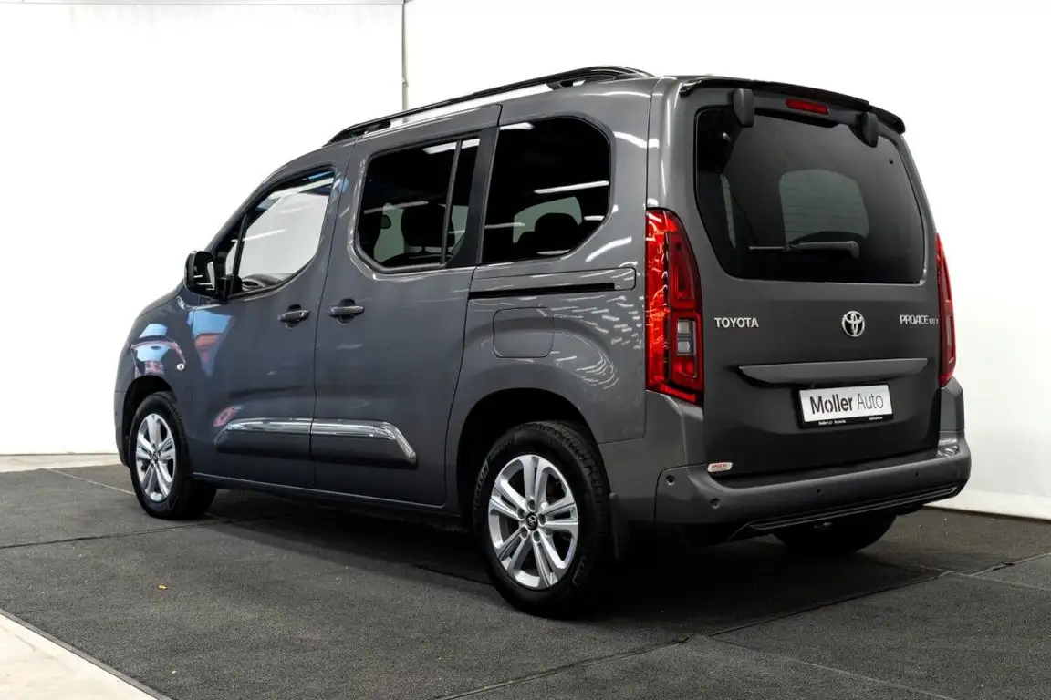 TOYOTA PROACE CITY VERSO
