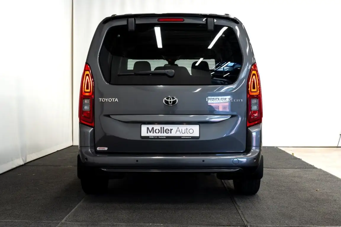 TOYOTA PROACE CITY VERSO