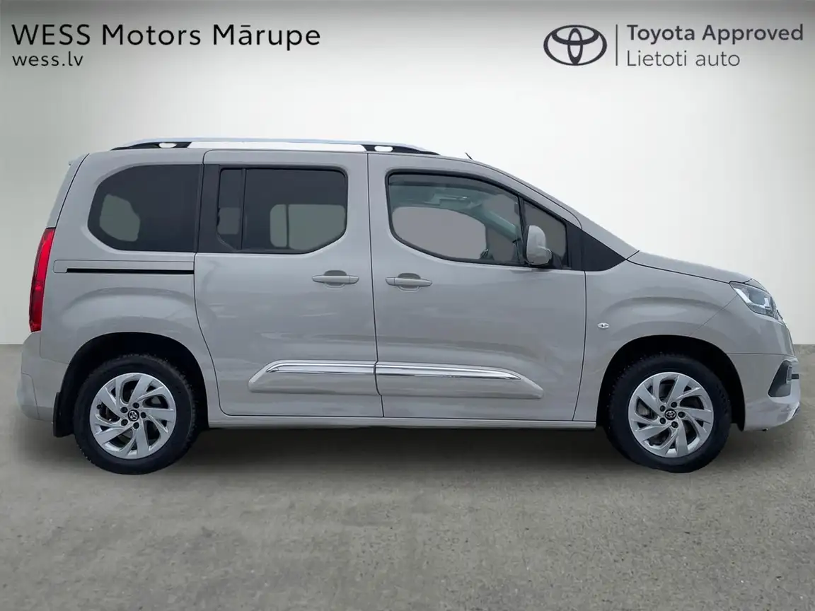 TOYOTA PROACE CITY VERSO