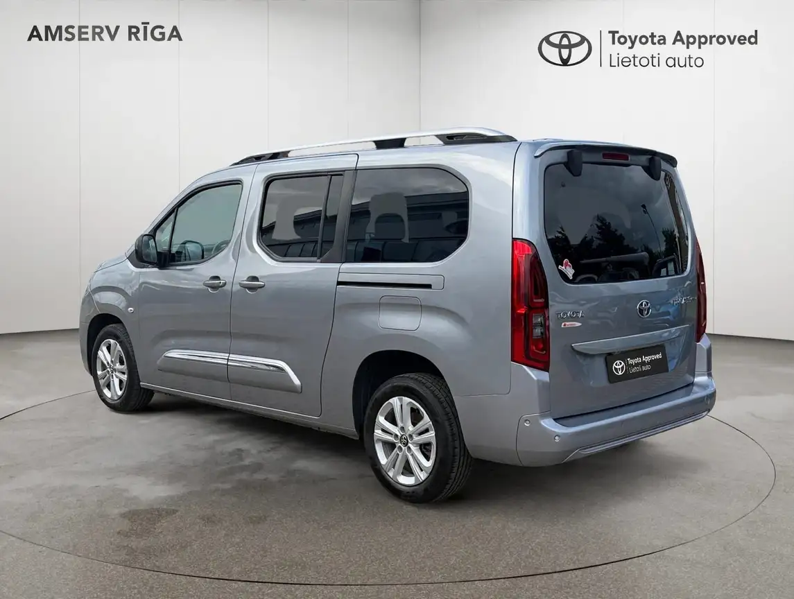 TOYOTA PROACE CITY VERSO