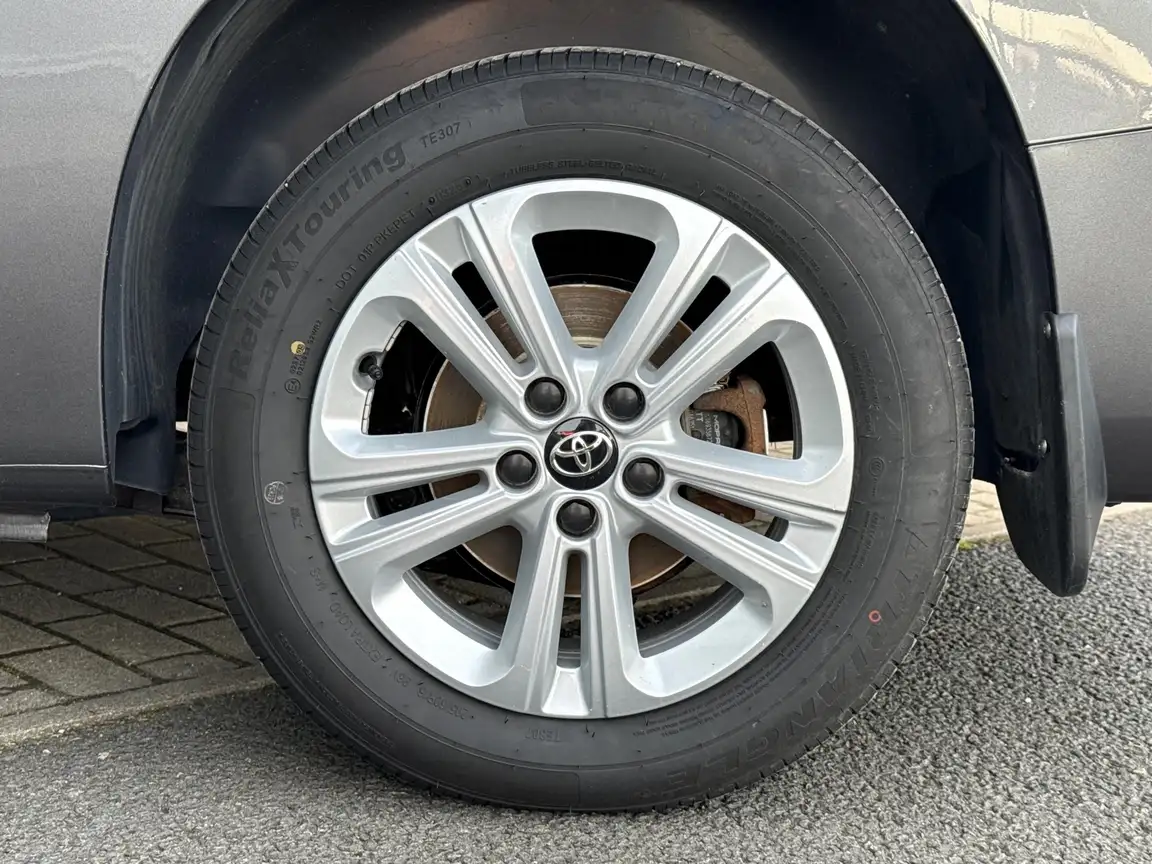 TOYOTA PROACE CITY VERSO