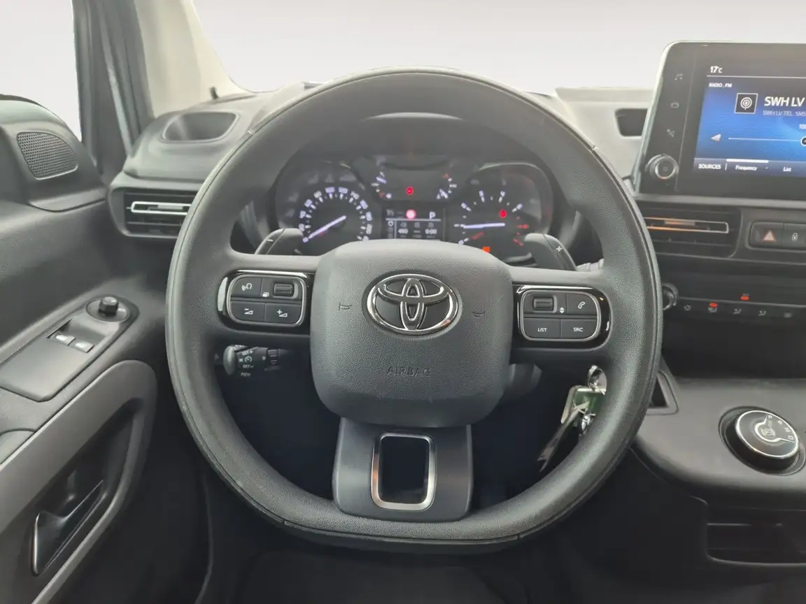 TOYOTA PROACE CITY VERSO