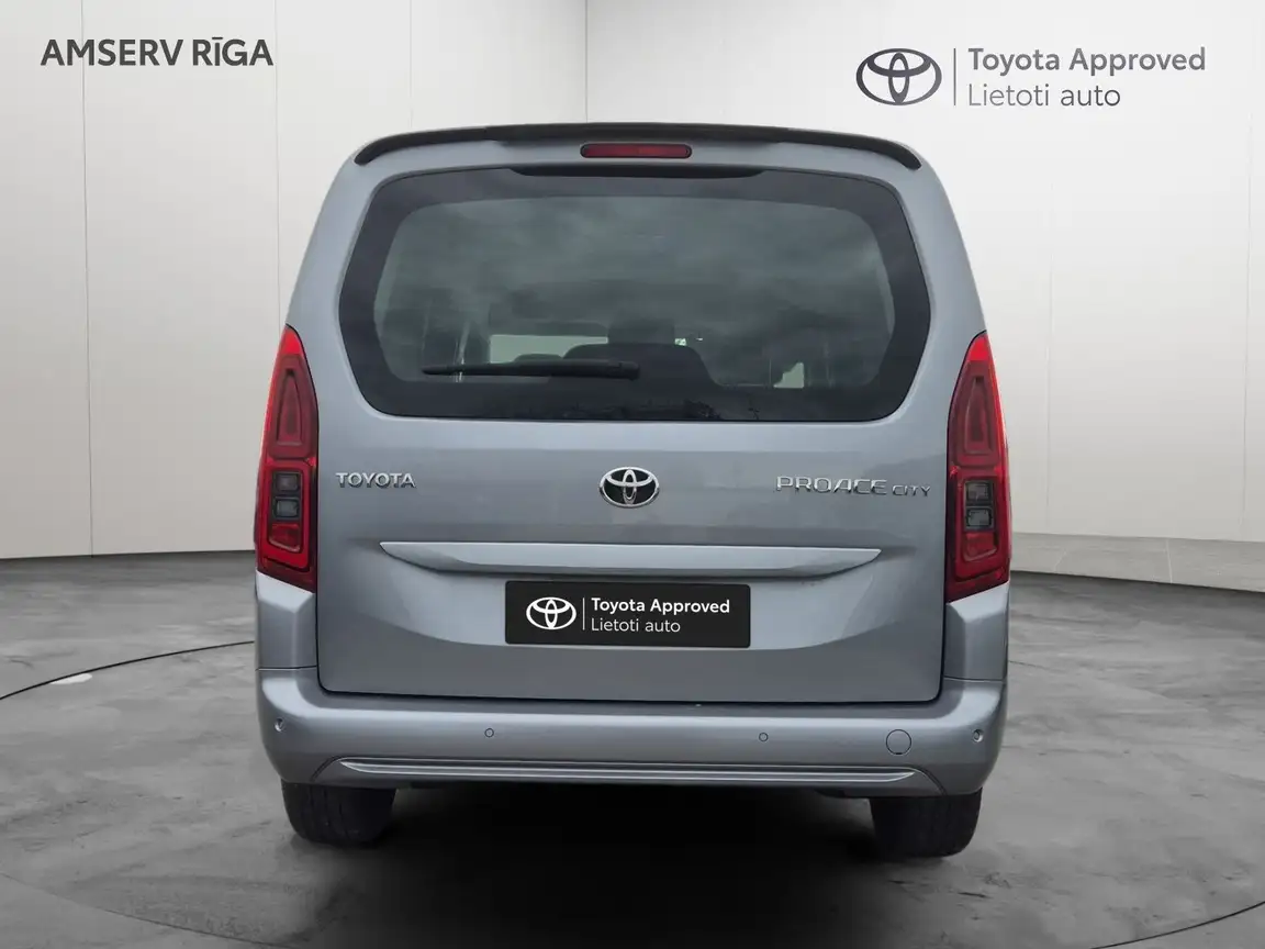 TOYOTA PROACE CITY VERSO
