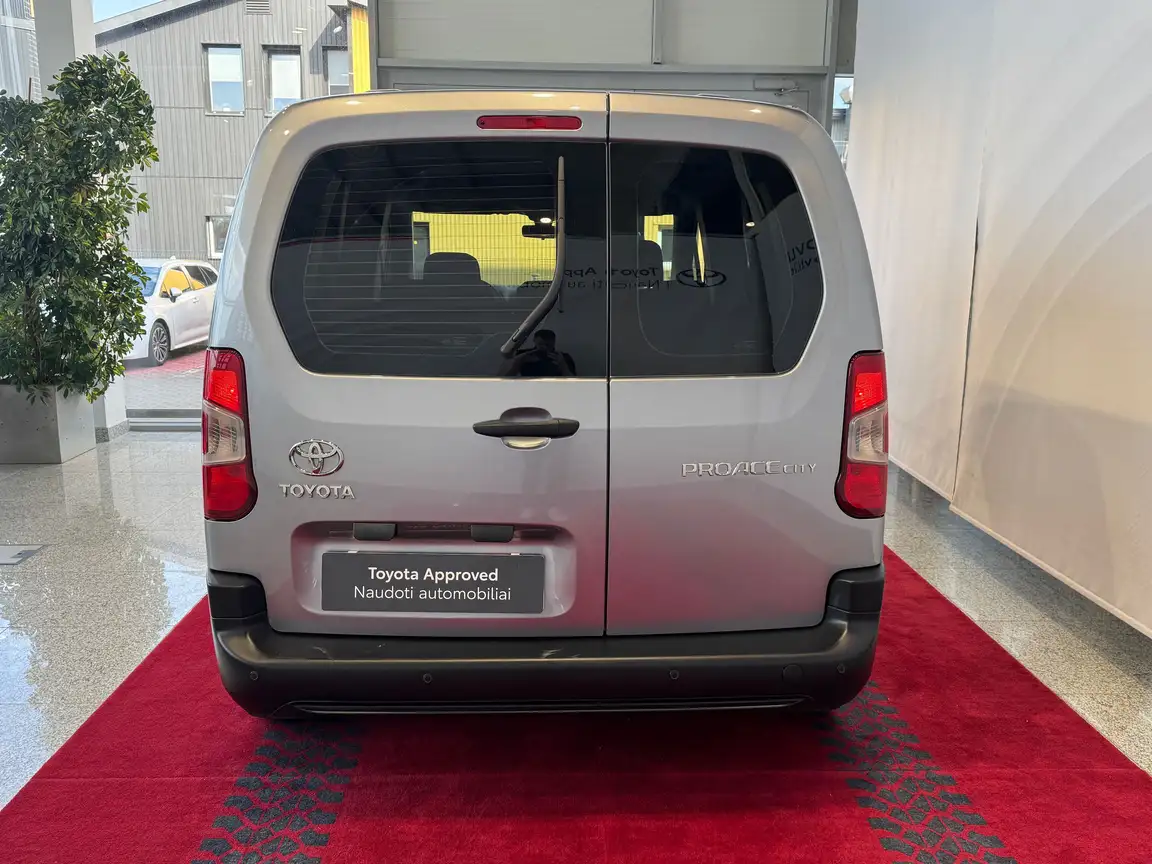 TOYOTA PROACE CITY VERSO