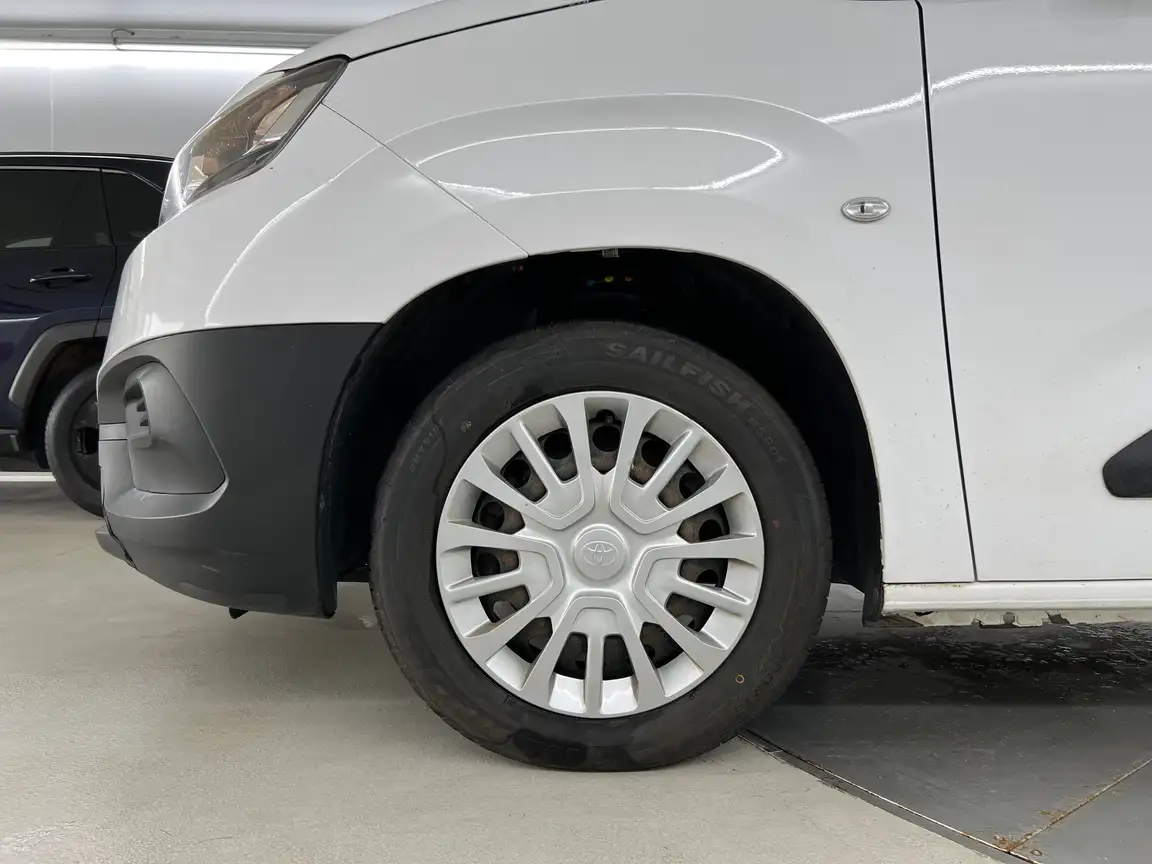 TOYOTA PROACE CITY VERSO