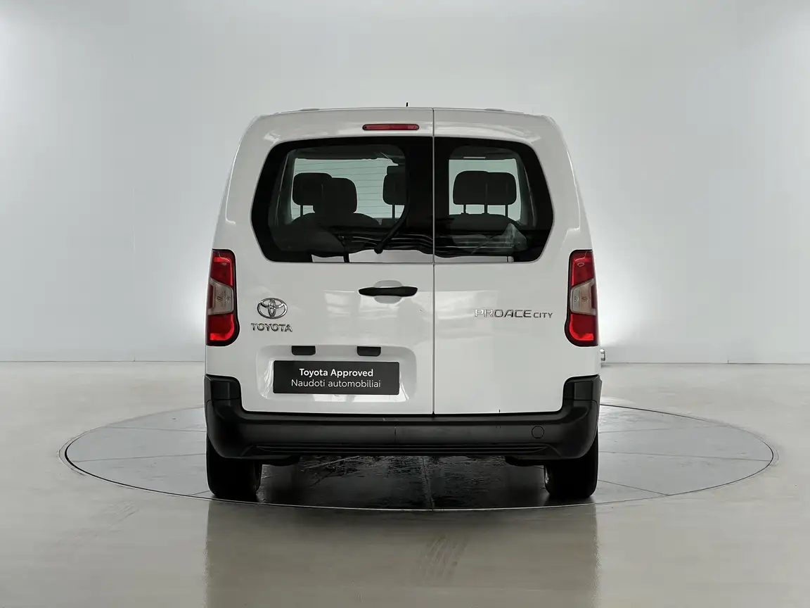 TOYOTA PROACE CITY VERSO