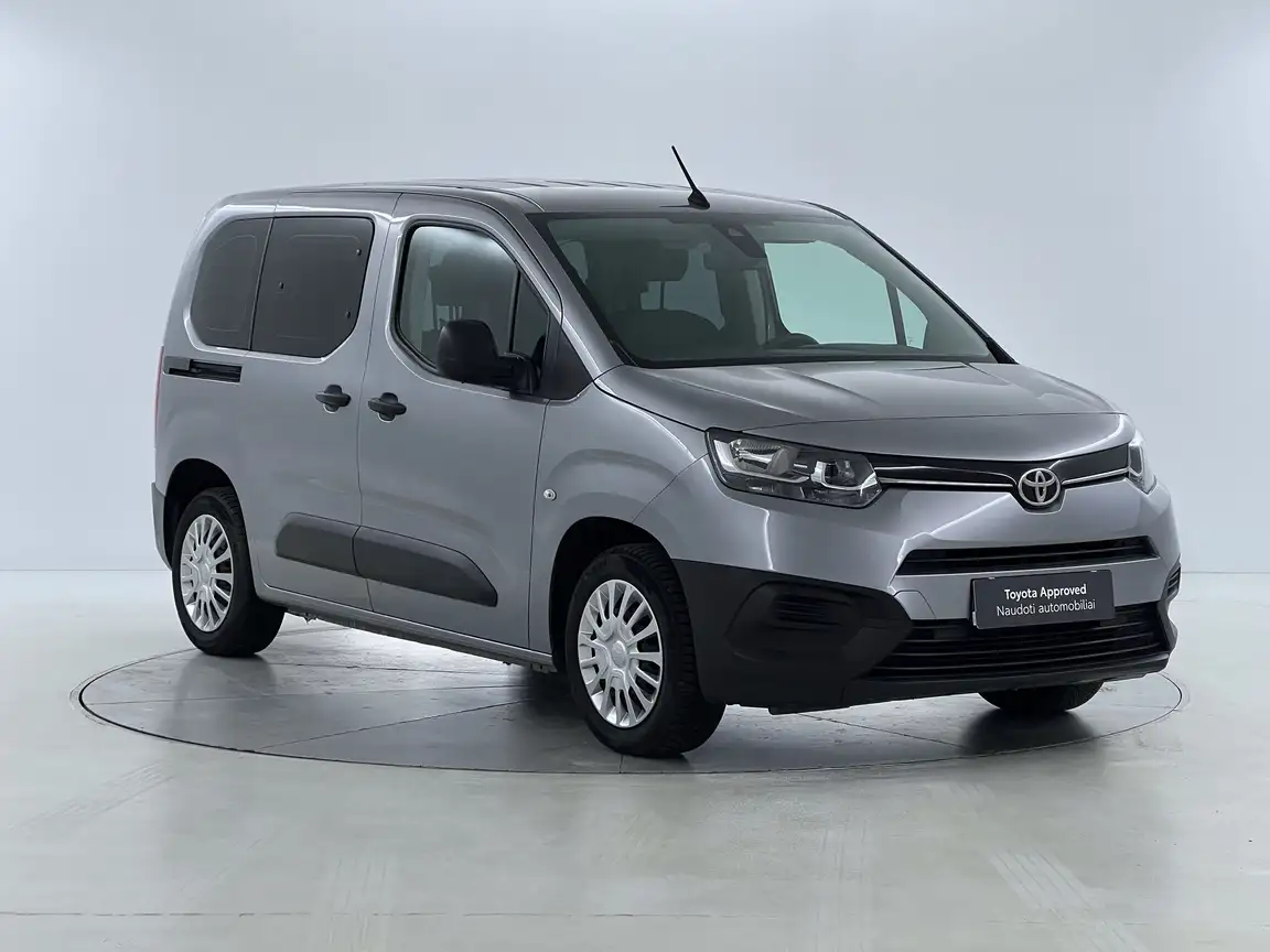TOYOTA PROACE CITY VERSO