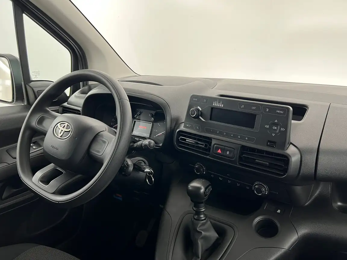 TOYOTA PROACE CITY VERSO
