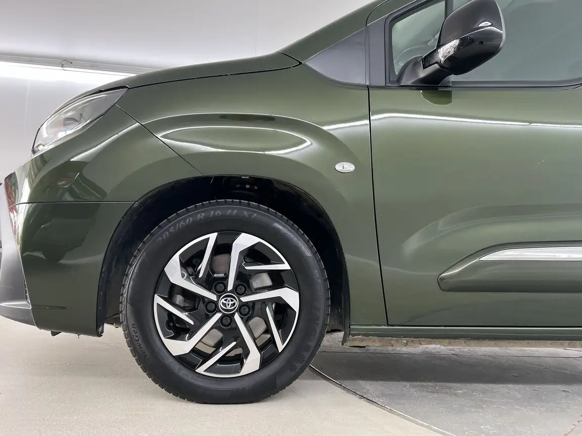 TOYOTA PROACE CITY VERSO