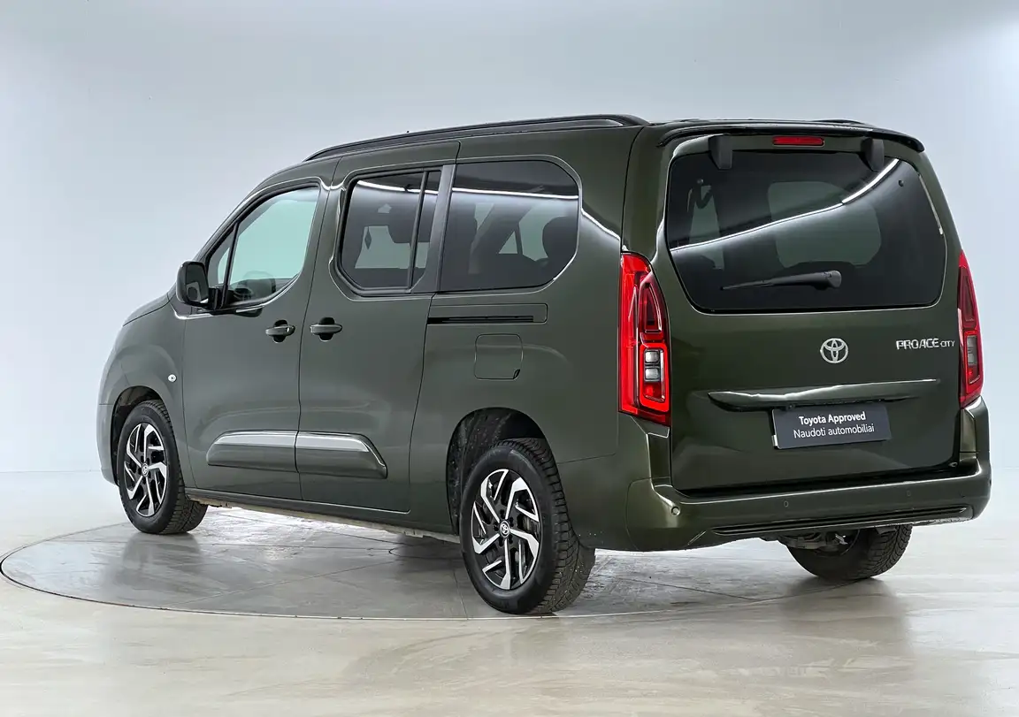 TOYOTA PROACE CITY VERSO
