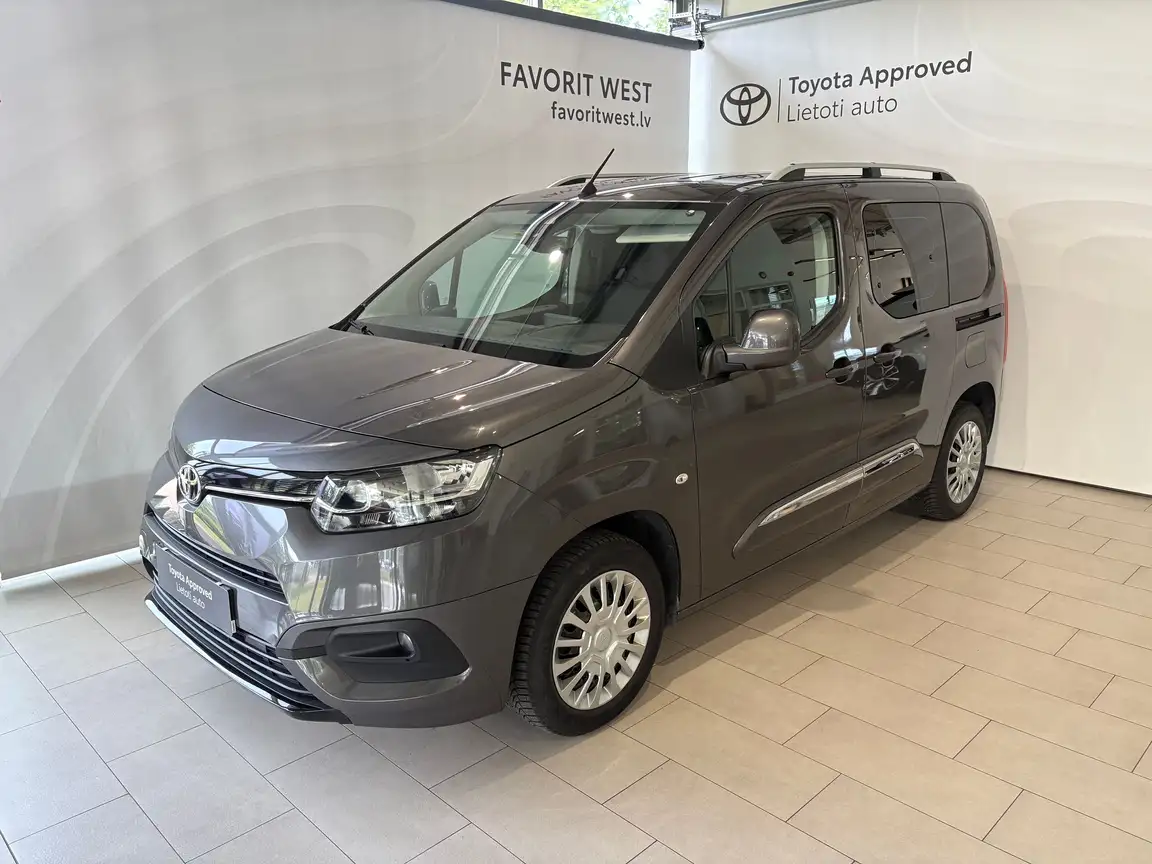 TOYOTA PROACE CITY VERSO