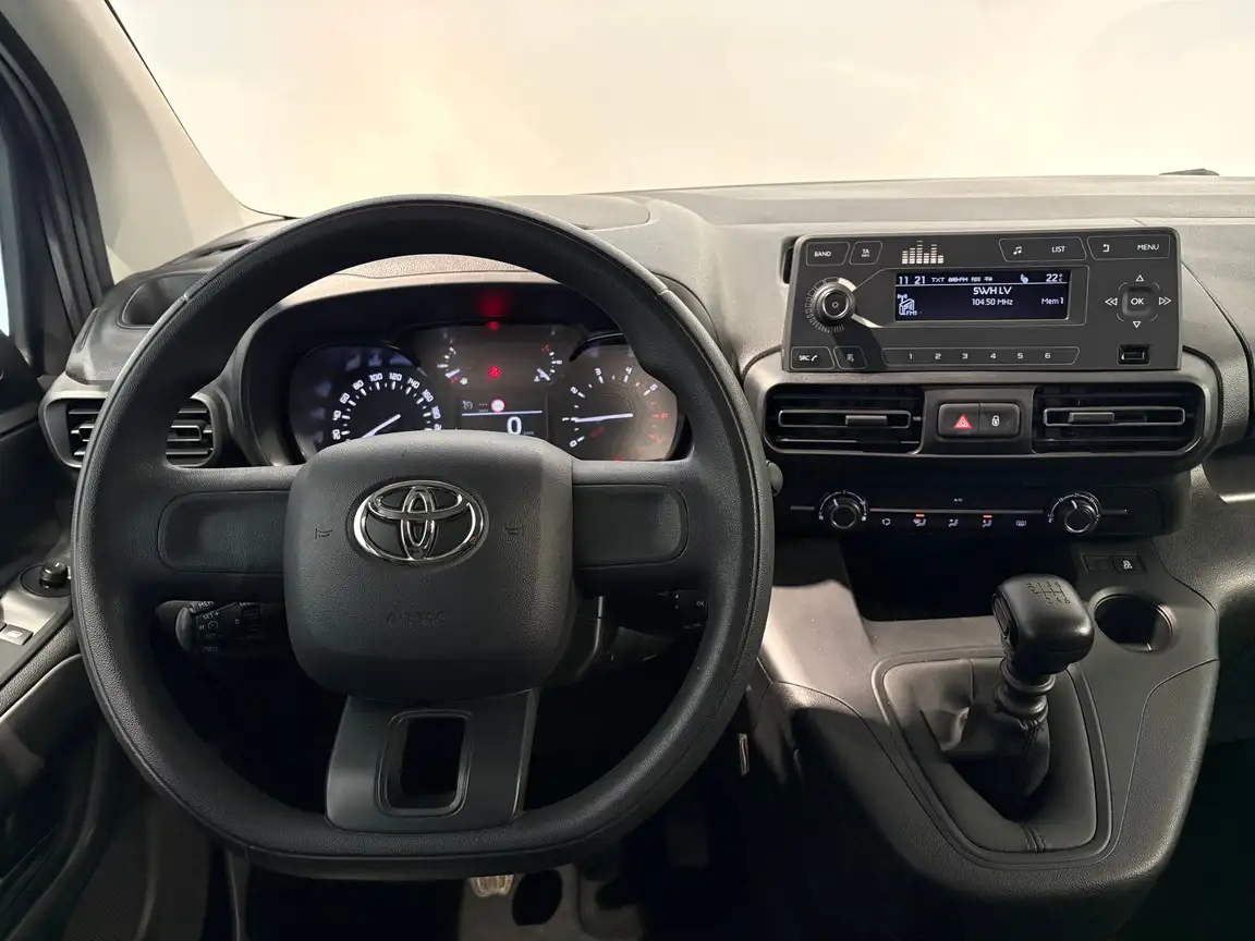 TOYOTA PROACE CITY VERSO