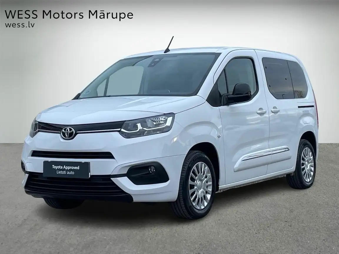 TOYOTA PROACE