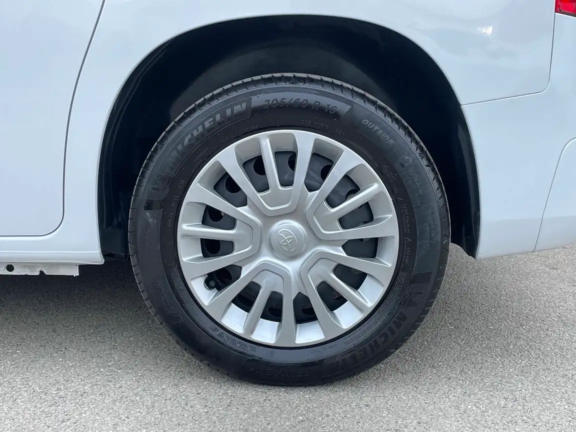 TOYOTA PROACE