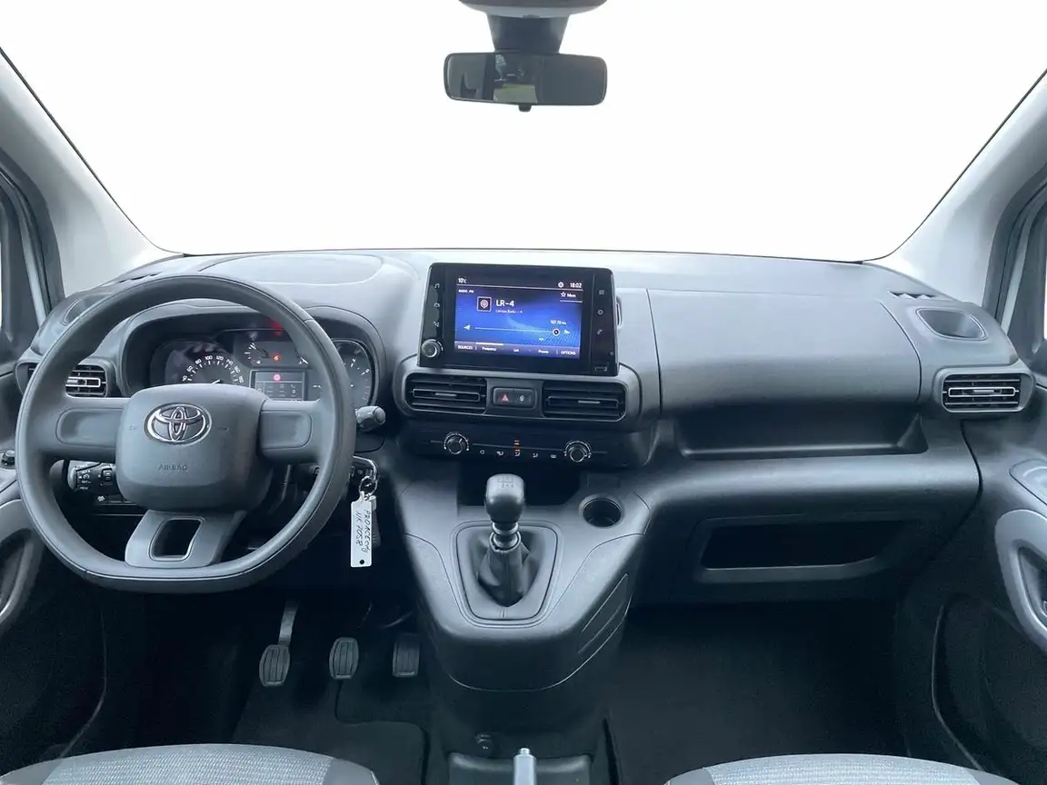 TOYOTA PROACE