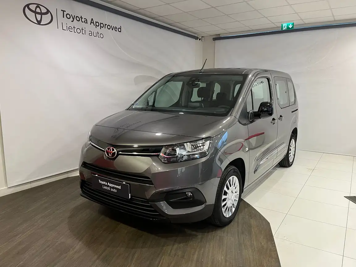TOYOTA PROACE CITY VERSO