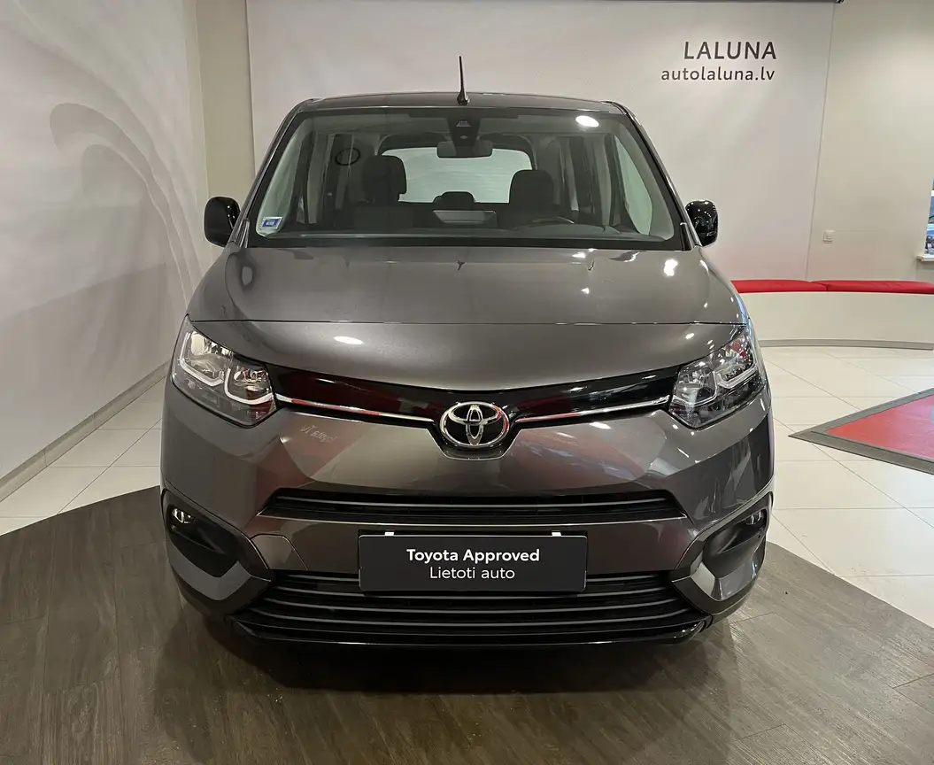 TOYOTA PROACE CITY VERSO
