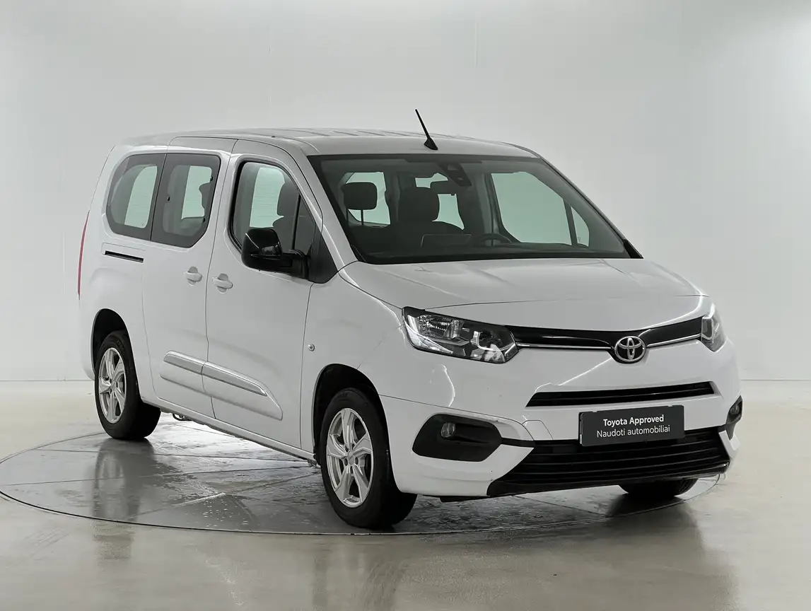 TOYOTA PROACE CITY VERSO