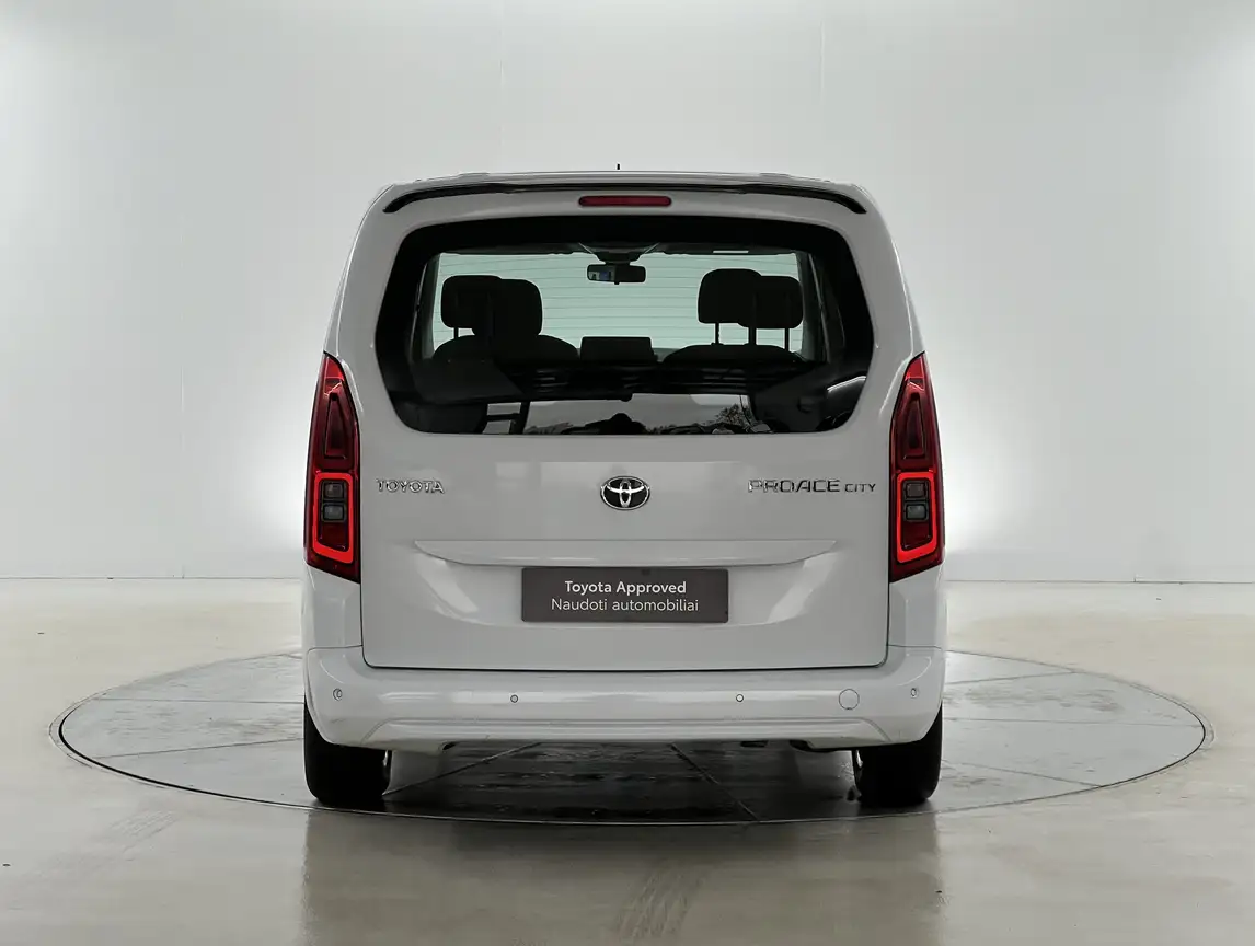 TOYOTA PROACE CITY VERSO