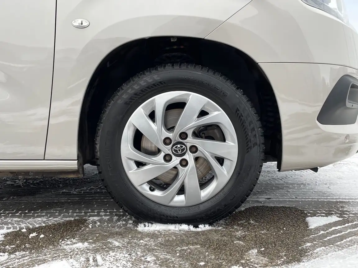 TOYOTA PROACE CITY VERSO