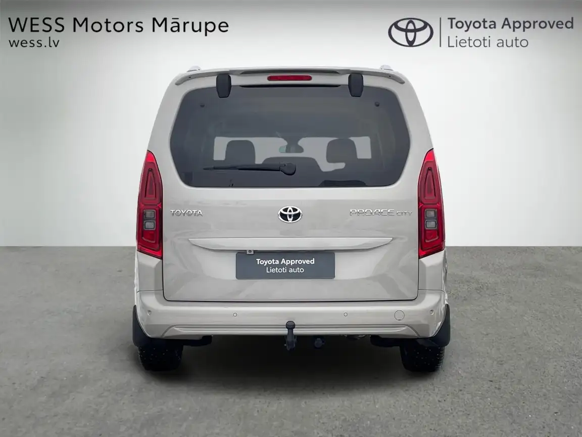 TOYOTA PROACE CITY VERSO