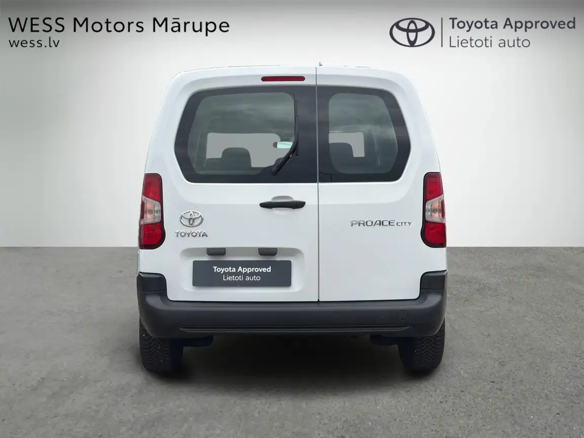 TOYOTA PROACE CITY VERSO