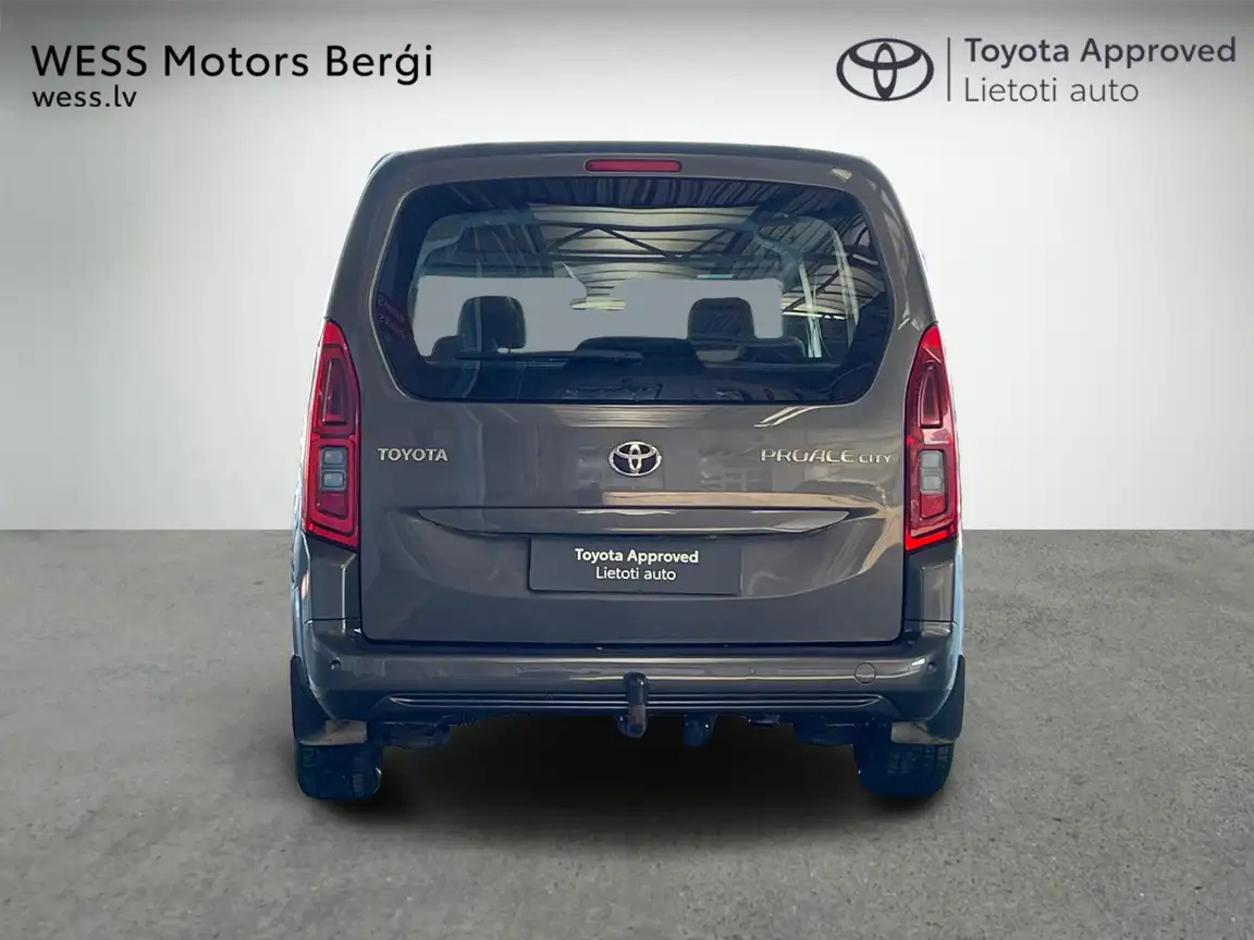 TOYOTA PROACE CITY VERSO
